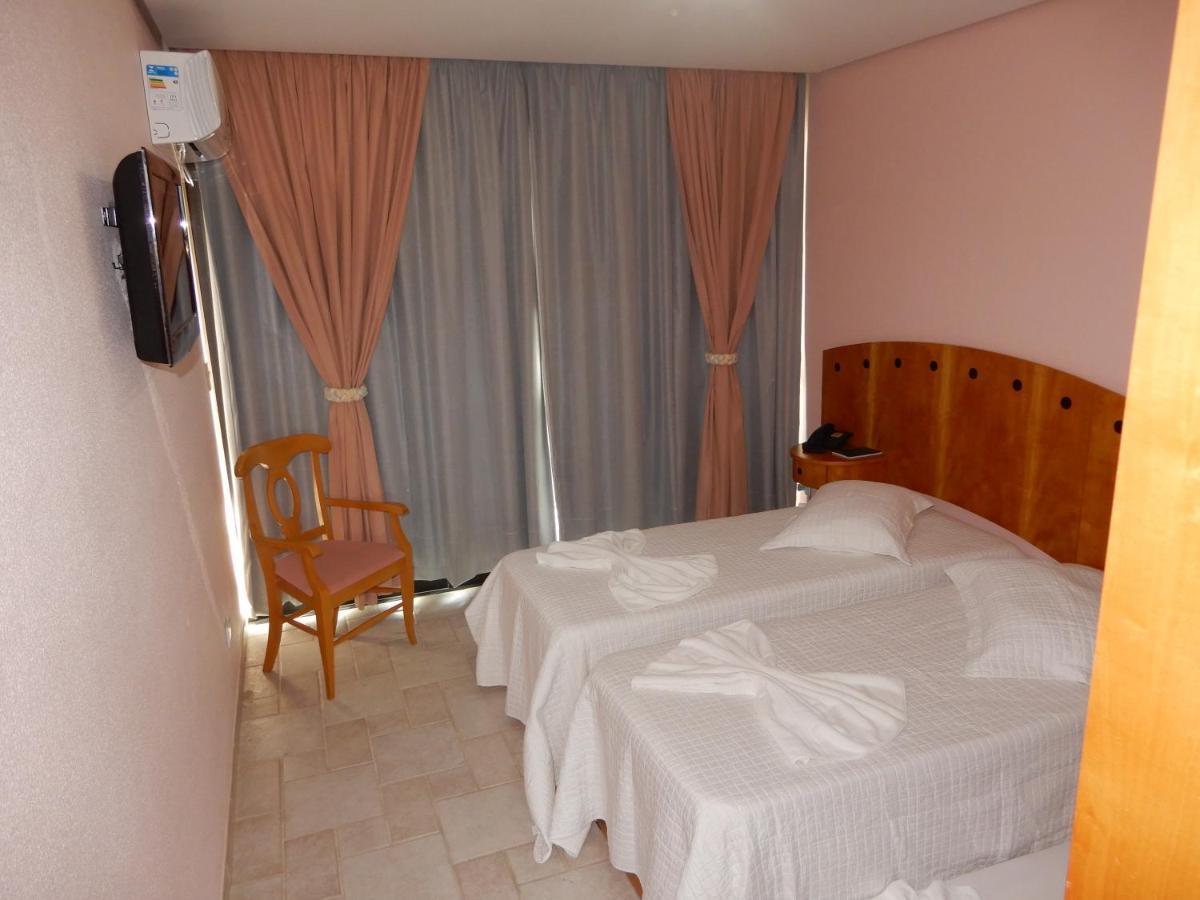 Hotel Aojesp カラグァタトゥバ エクステリア 写真